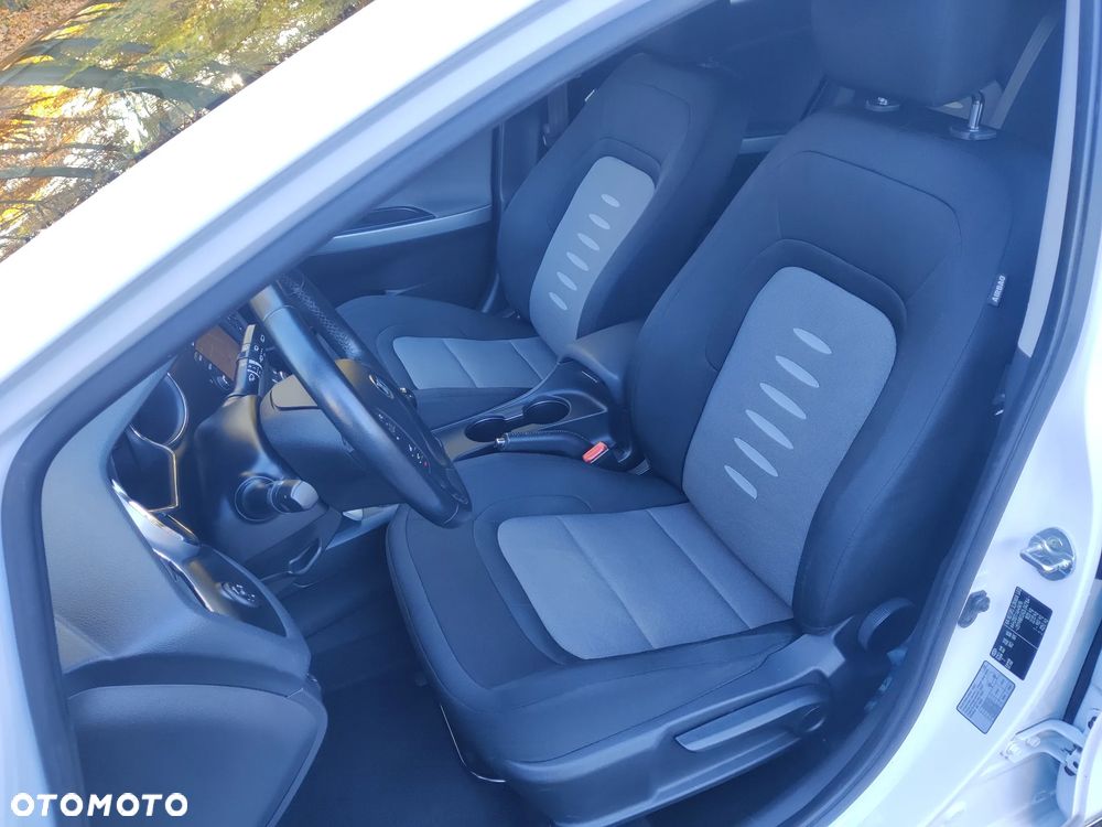 Kia Ceed - 17