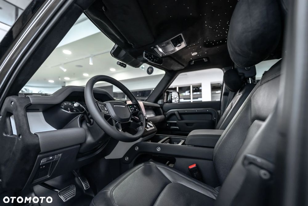Land Rover Defender 3.0 D200 mHEV X-Dynamic HSE - 26