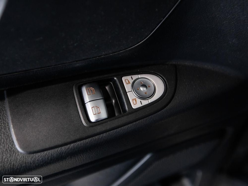 Mercedes-Benz E-VITO Longo - 12