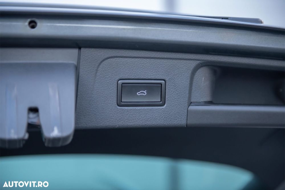 Volkswagen Passat 2.0 TDI DSG Highline - 16