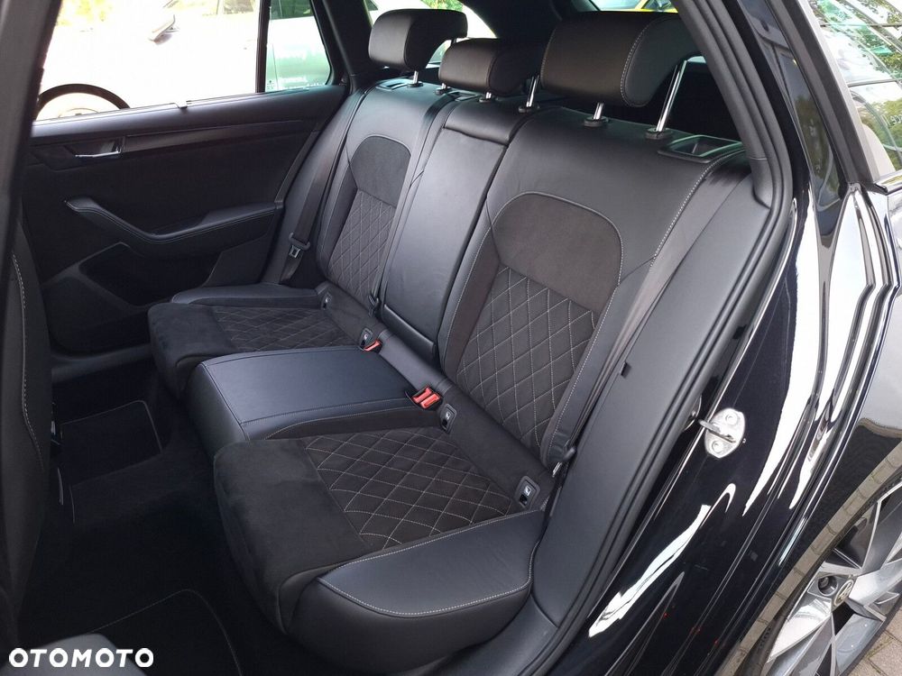 Skoda Superb 2.0 TDI SCR 4x4 Sportline DSG - 15