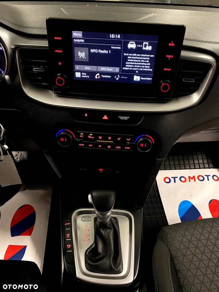 Kia Ceed 1.5 T-GDI DCT7 OPF Platinum Edition - 21