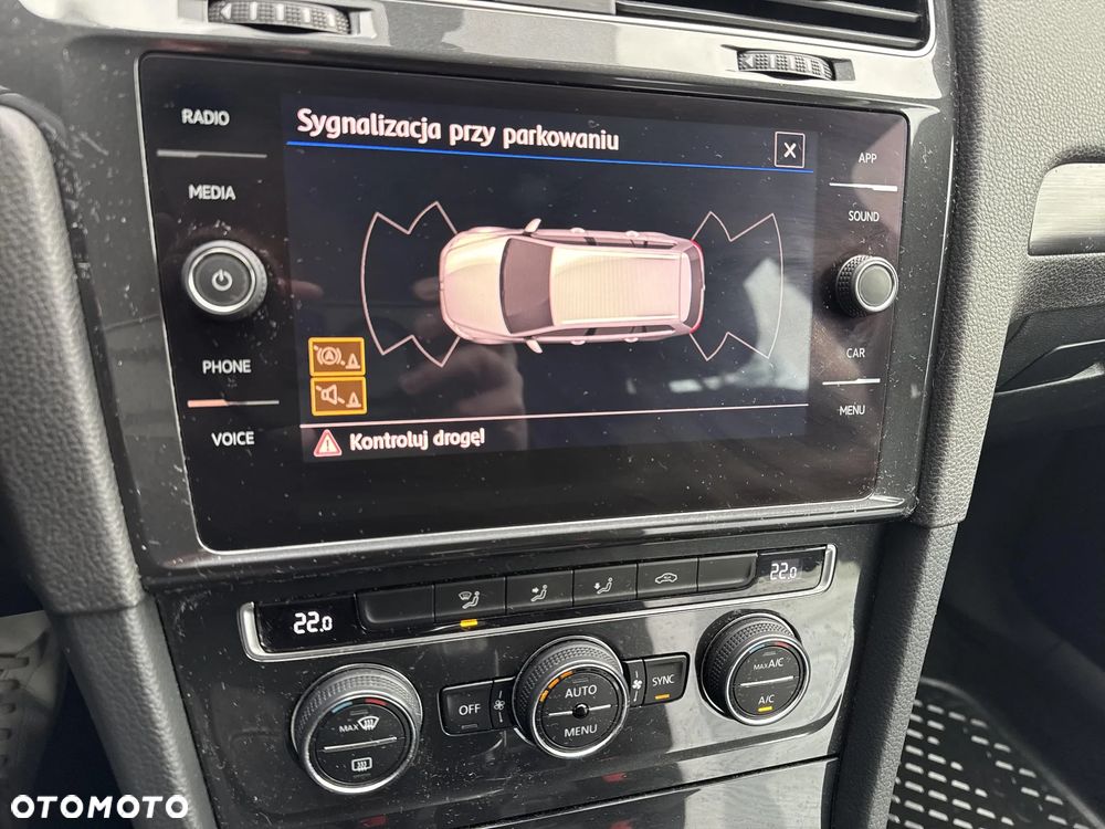 Volkswagen Golf 1.6 TDI BMT Comfortline - 17