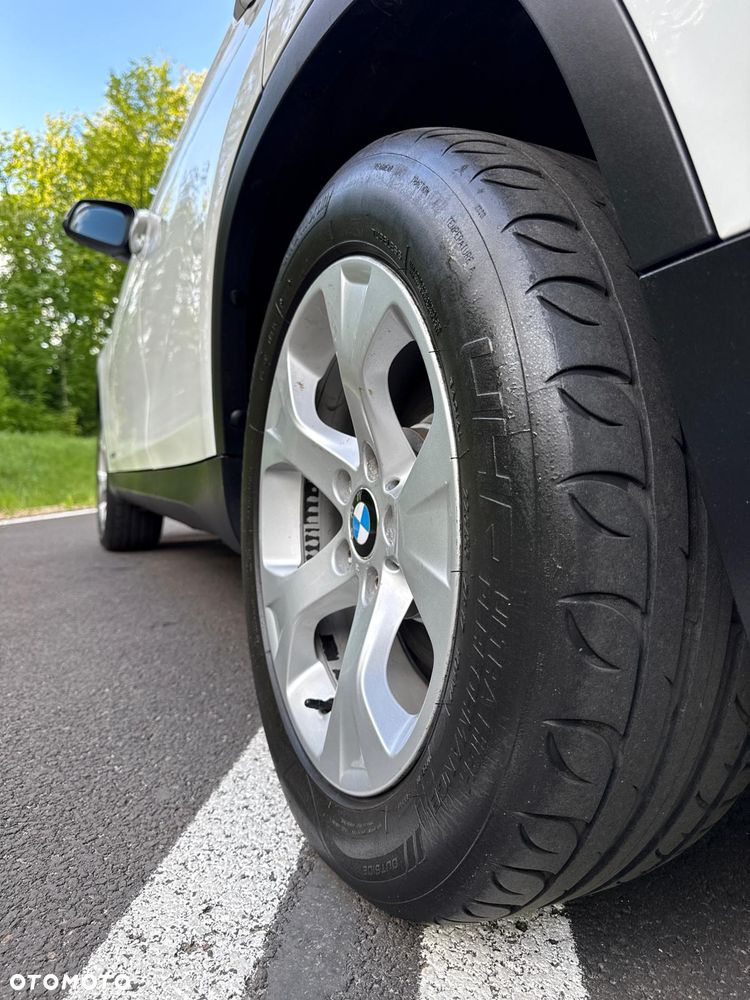 BMW X1 xDrive18d xLine - 13