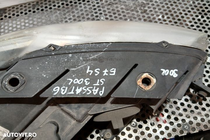 Far stanga 3C0941005AD 3C0941005AD Volkswagen VW Passat B6 [2005 - 20 - 5