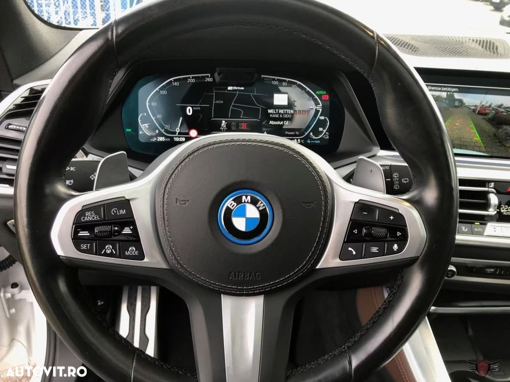 BMW X5 xDrive45e - 11