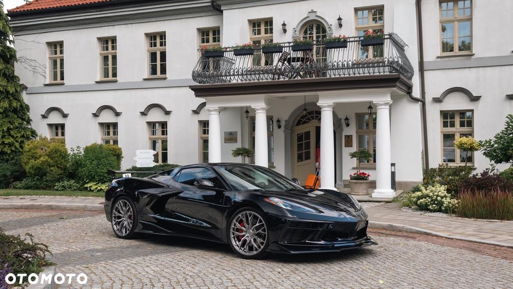 Chevrolet Corvette - 17