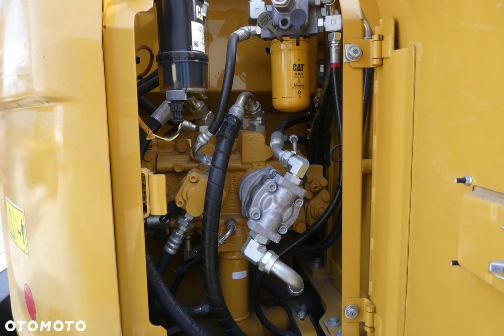 Caterpillar 311F LRR DWIE ŁYZKI - 28