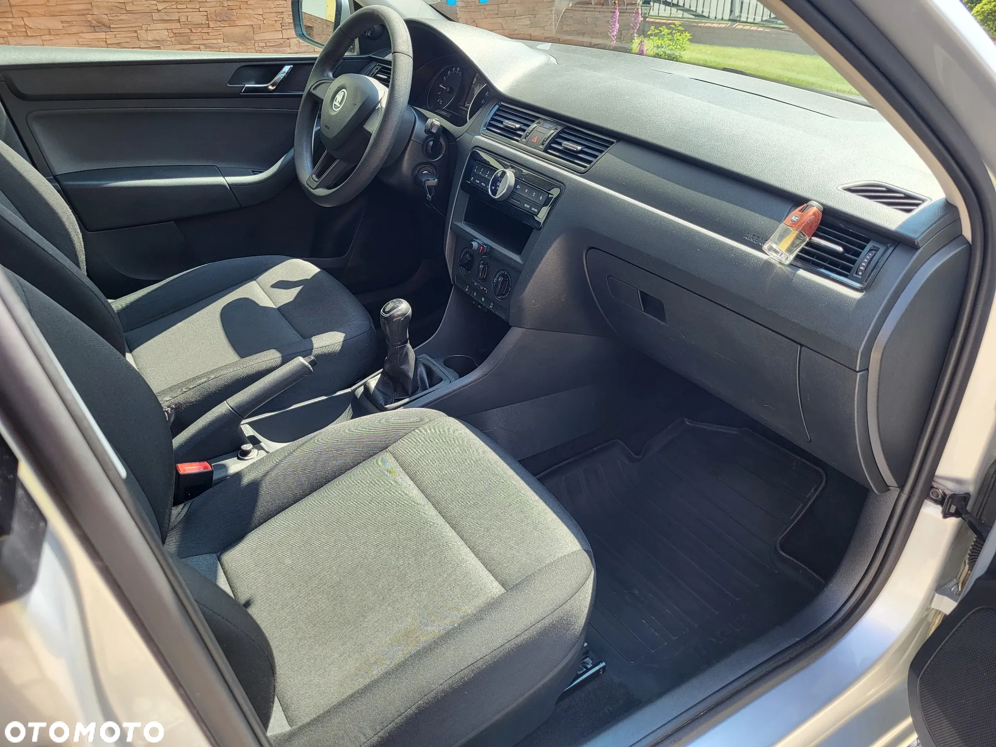 Skoda RAPID 1.6 TDI DPF Active - 10