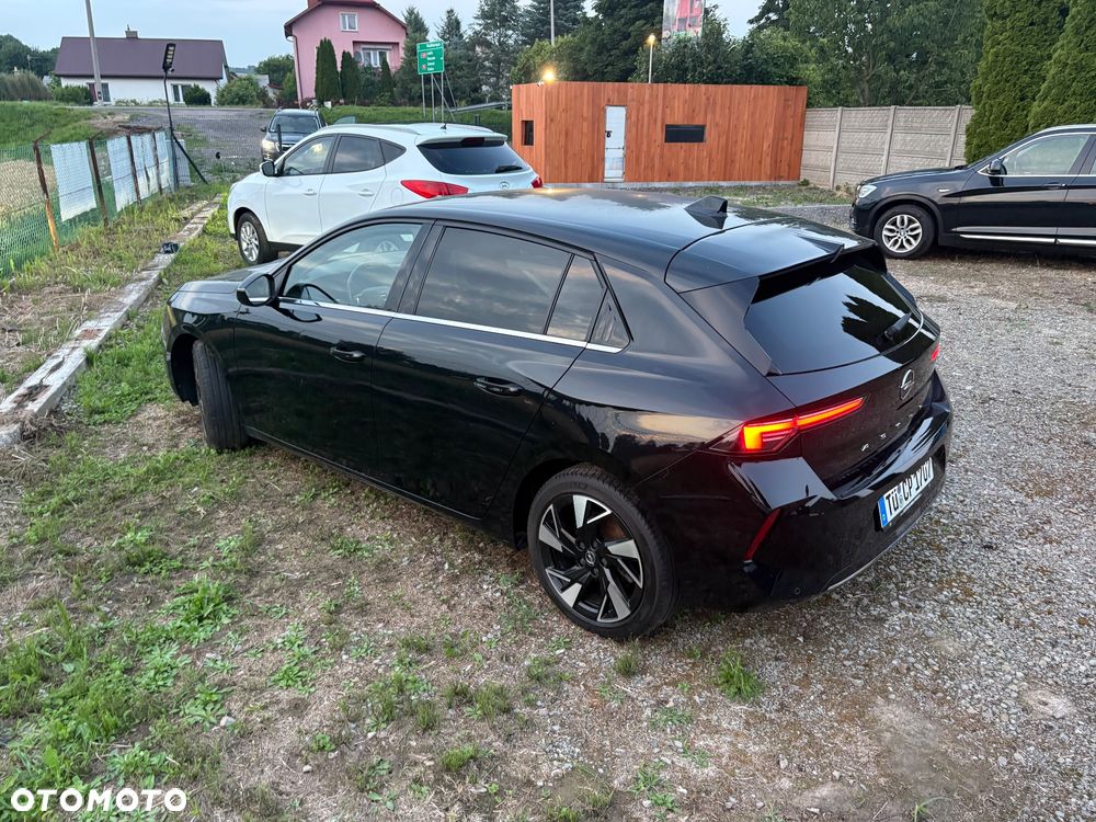 Opel Astra 1.2 T Business Elegance S&S - 23