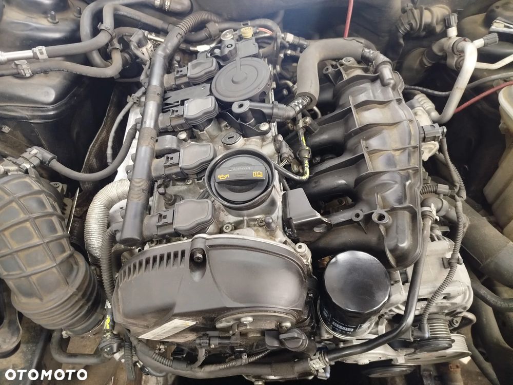 Audi A4 B81.8 T silnik CDH kompletny