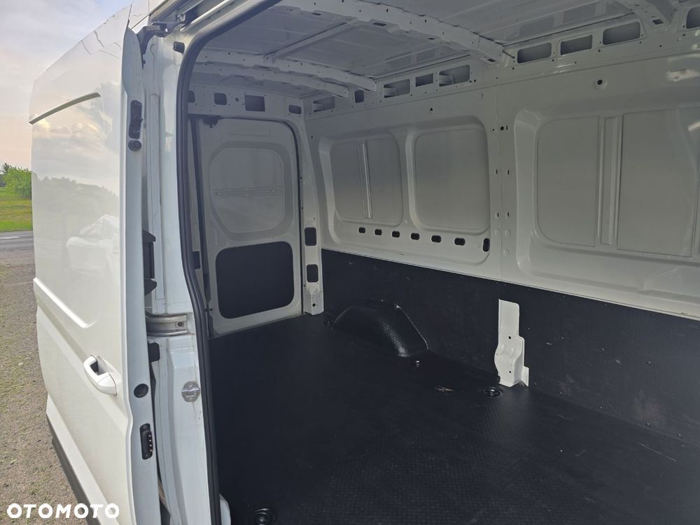 Maxus e-Deliver 9 L2 H2 - 19