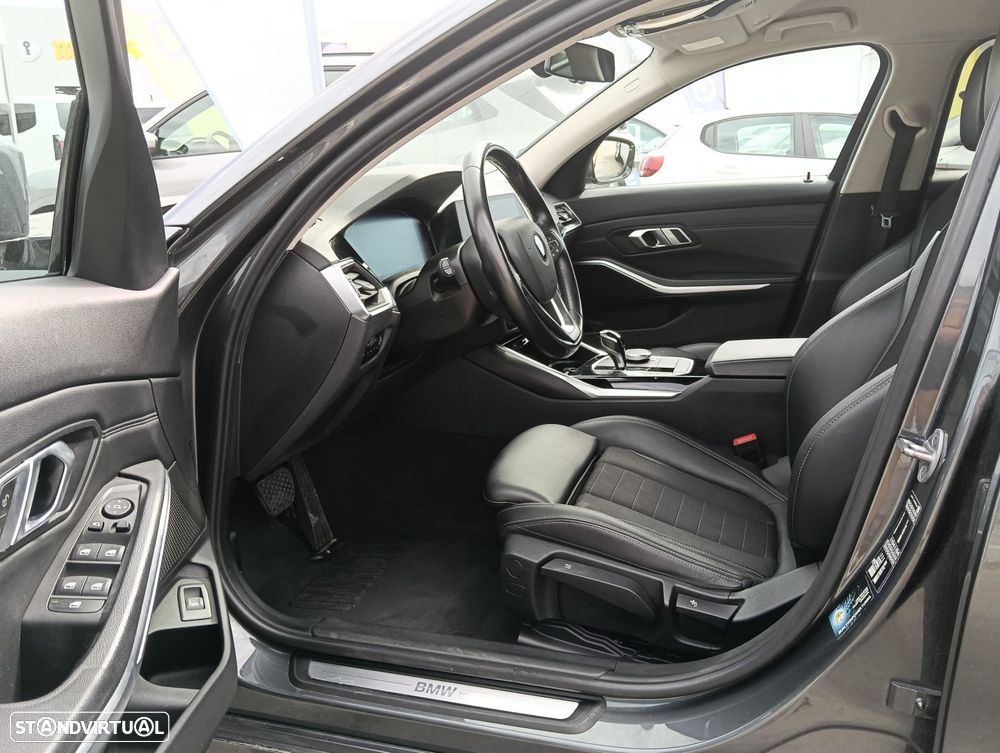 BMW 318 d Touring Line Sport Auto - 19