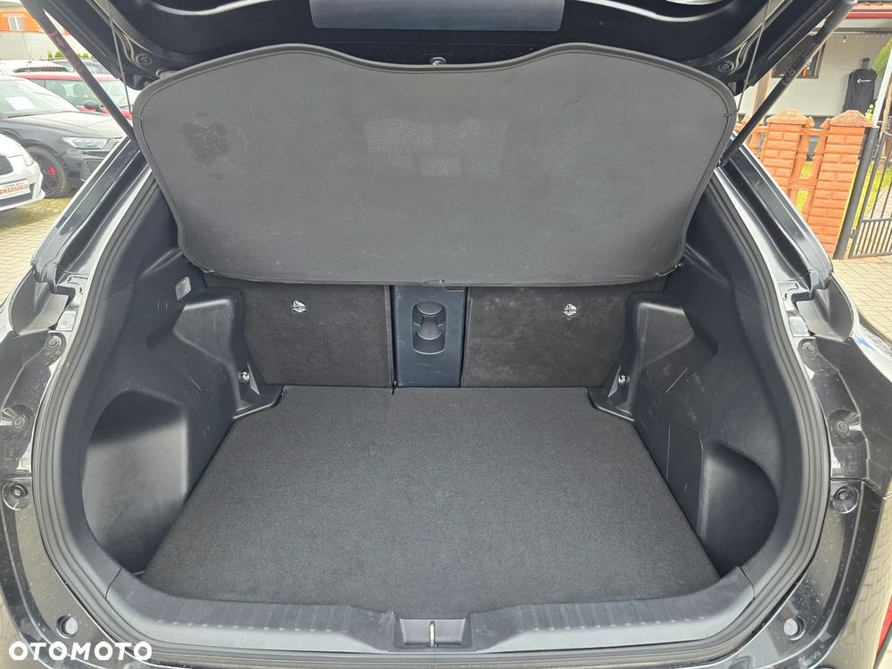 Toyota Yaris Cross - 18