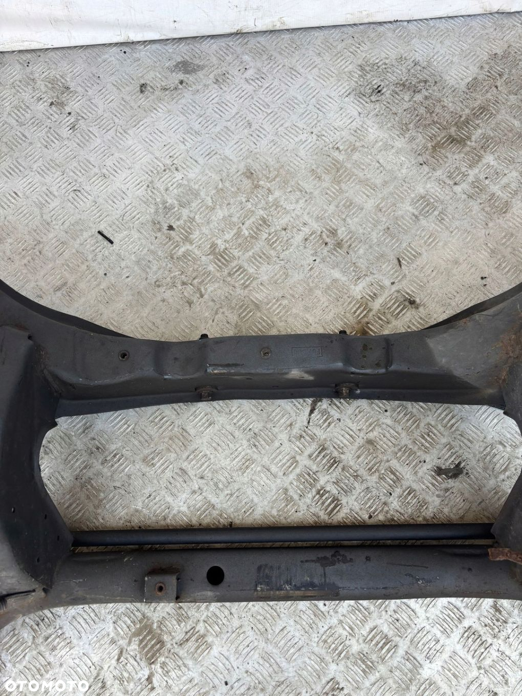 SANKI TYLNE BELKA VOLVO V60 11- - 3