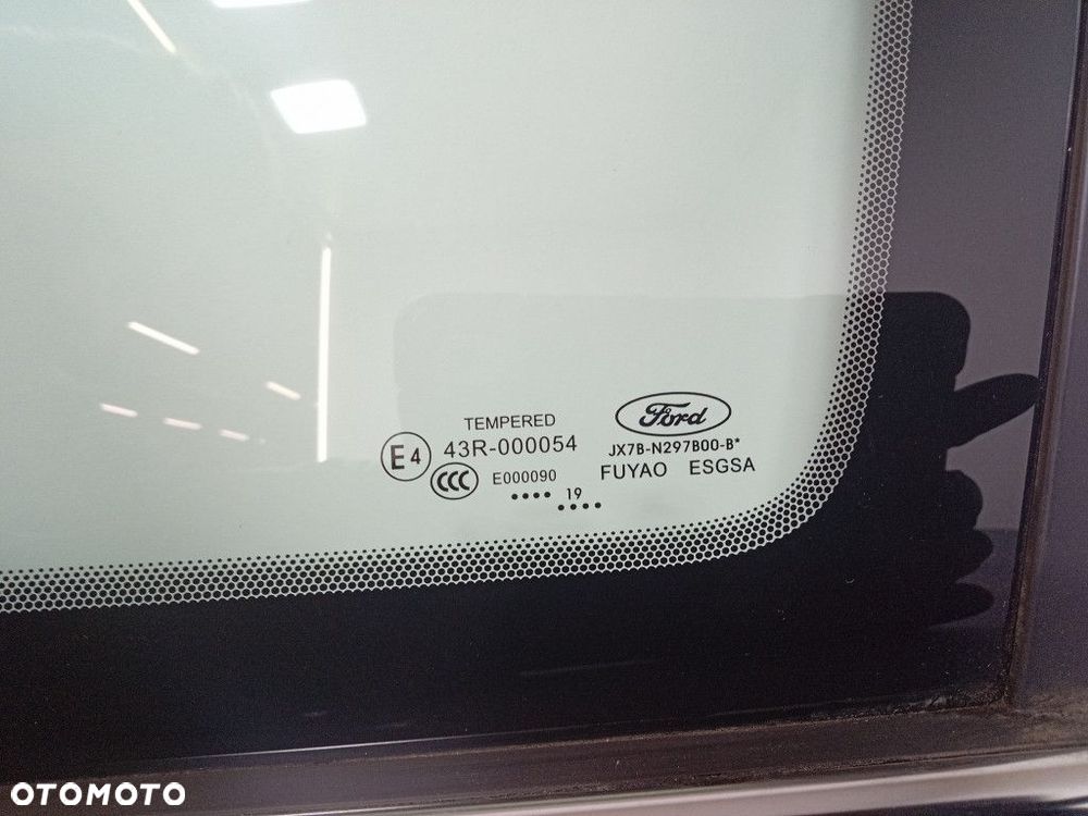FORD FOCUS MK4 KOMBI SZYBA KAROSERYJNA PRAWY TYŁ TYLNA - 2