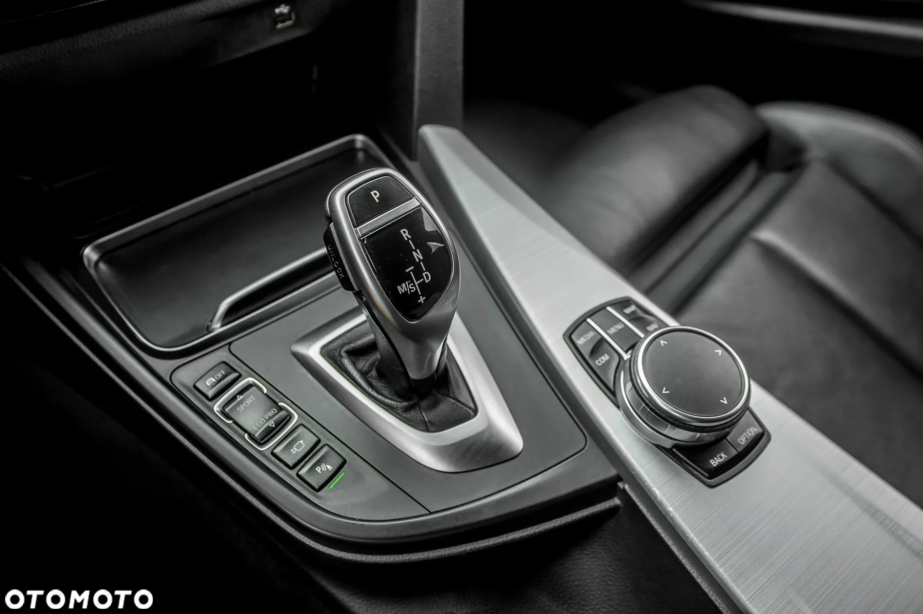 BMW Seria 3 320d Touring xDrive M Sport - 31