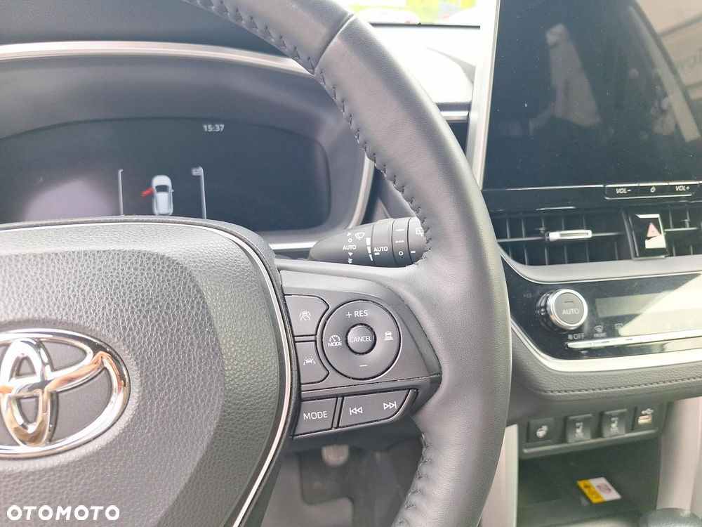 Toyota Corolla Cross - 18