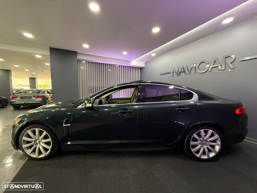 Jaguar XF 2.7 V6 Premium Luxury - 8