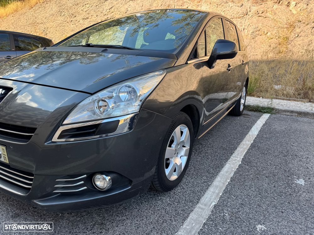 Peugeot 5008 1.6 HDi 7L Allure - 3