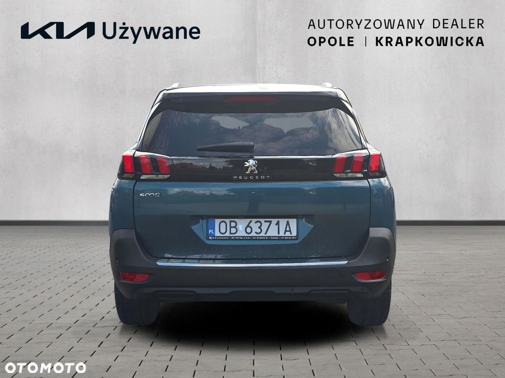 Peugeot 5008 - 5