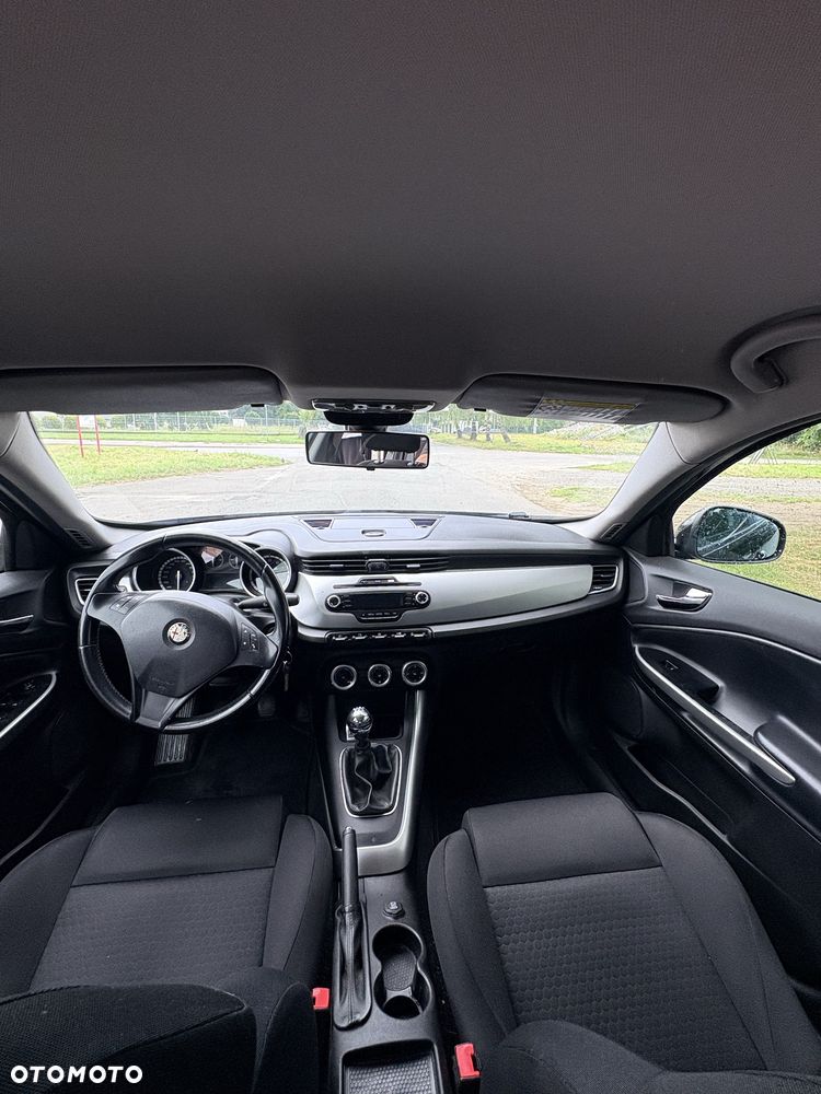 Alfa Romeo Giulietta - 8