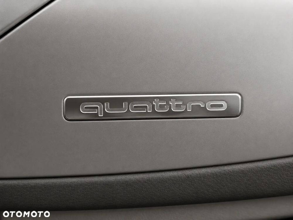 Audi A6 Avant 3.0 TDI DPF quattro tiptronic - 32