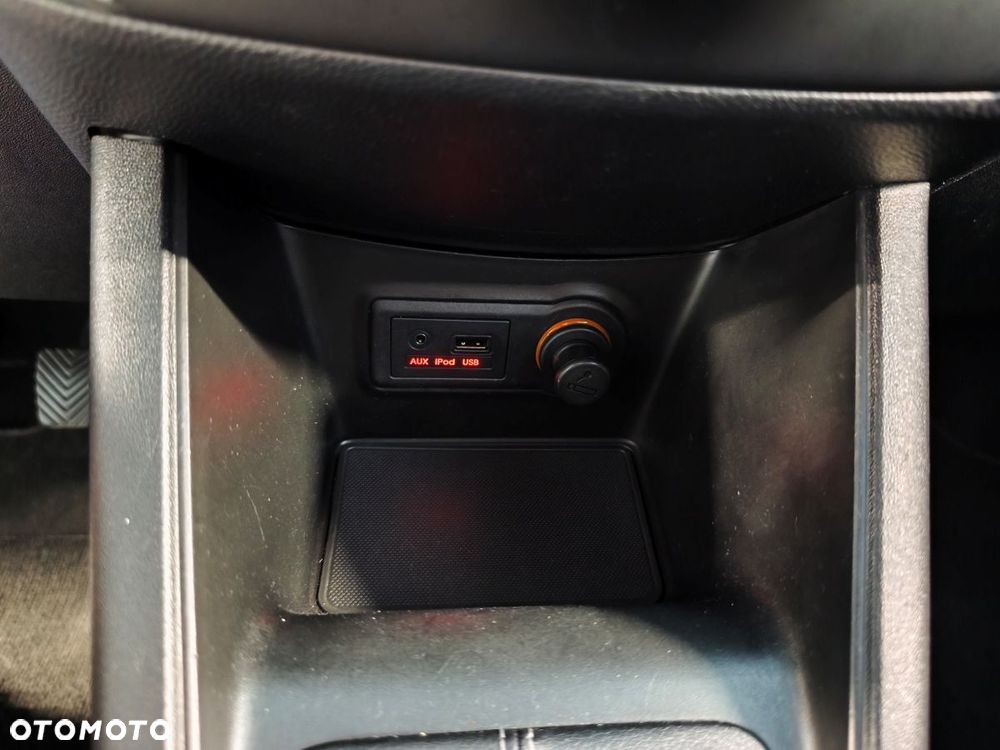 Kia Venga 1.4 Business Line - 11