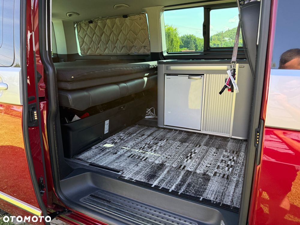 Volkswagen Multivan - 23