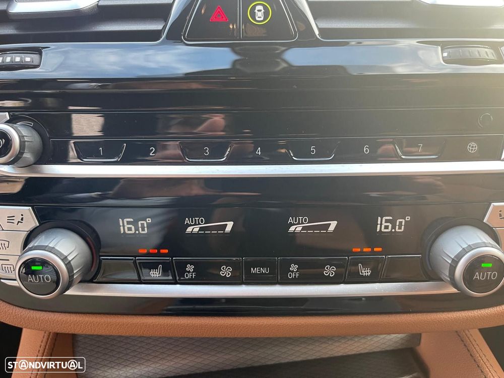 BMW 530 e iPerformance Pack M - 24