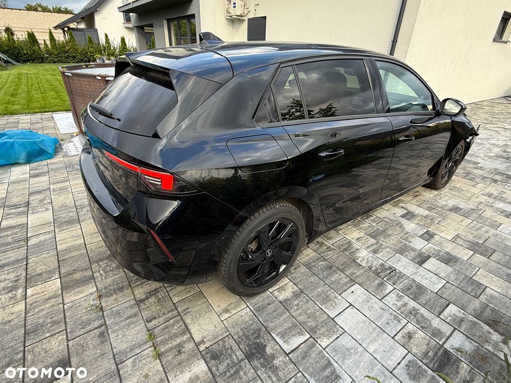 Opel Astra 1.2 T GS Line S&S - 5