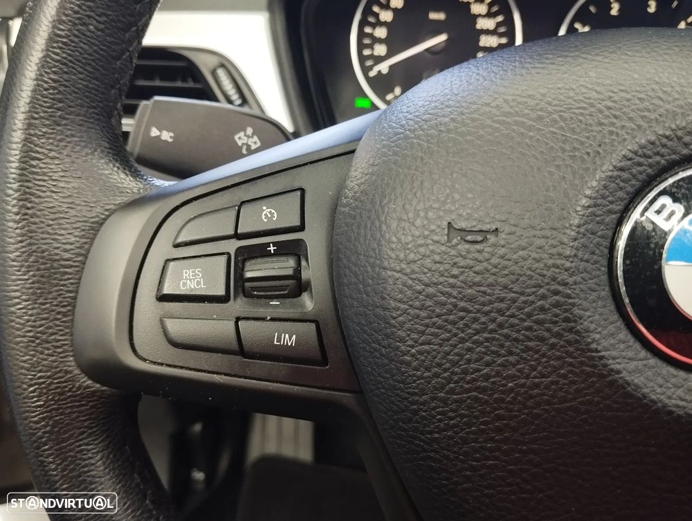 BMW X1 18 d sDrive Auto - 24
