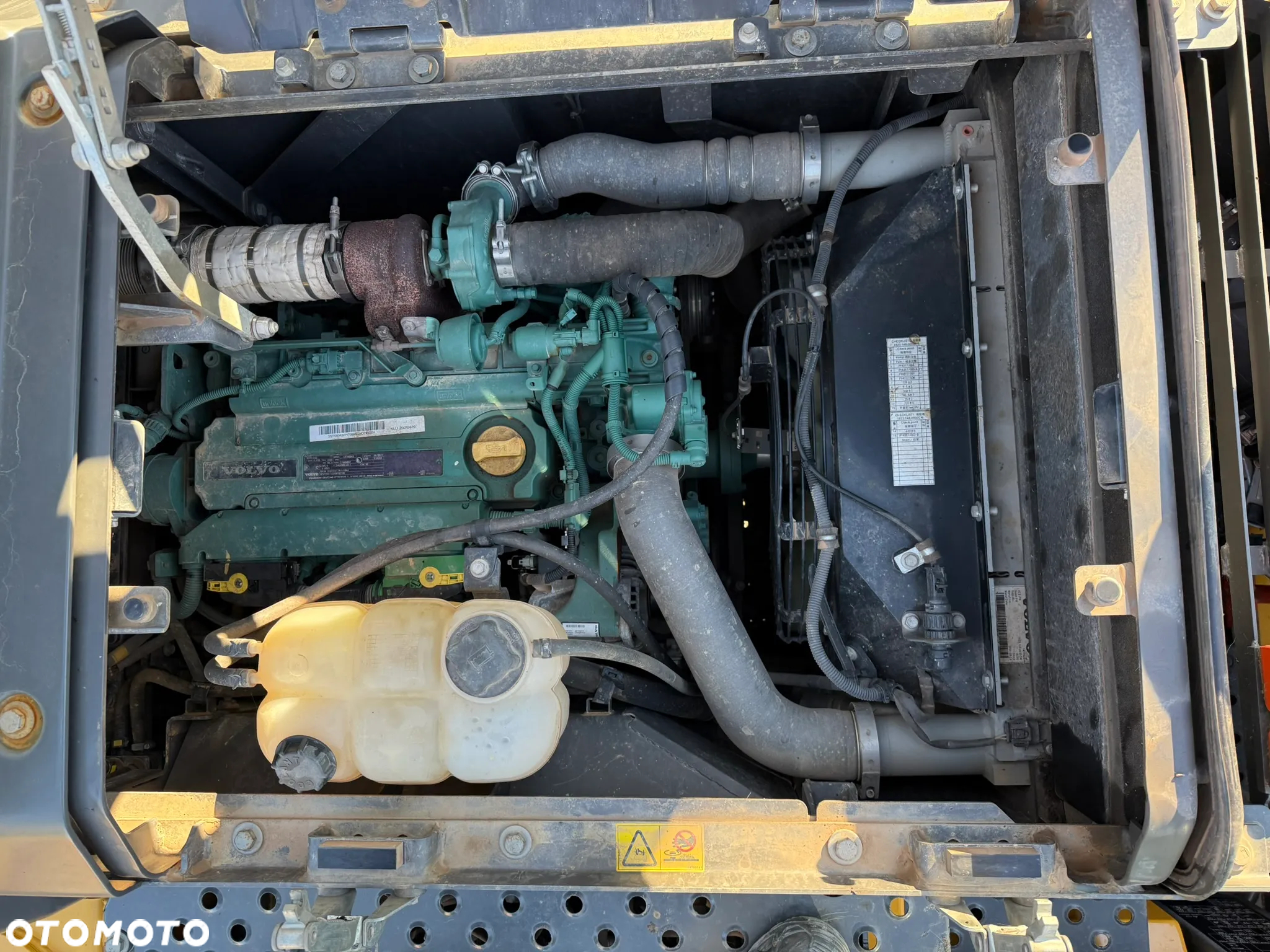 Volvo EC 140 EL - 11