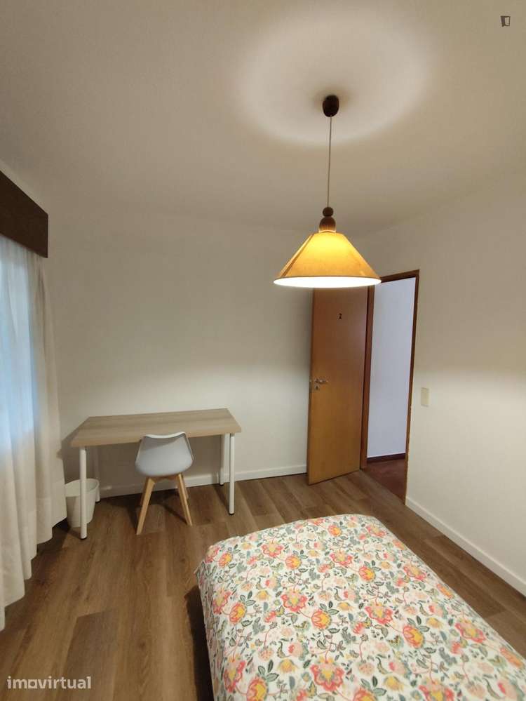 Quarto - localizado em Lisbon - Grande imagem: 2/8