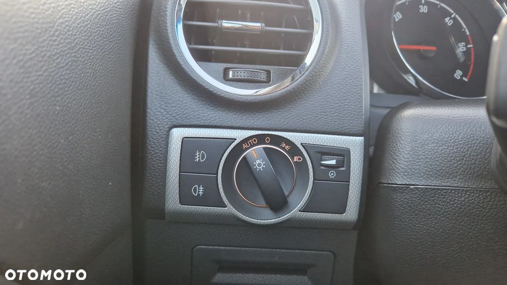 Opel Antara - 19