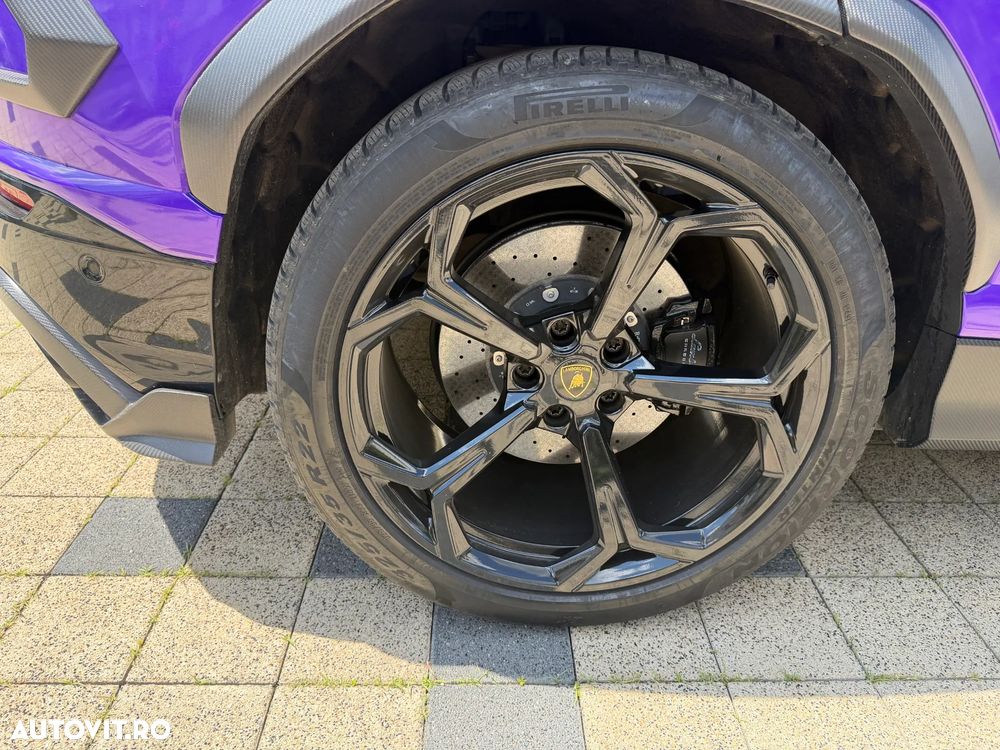 Lamborghini URUS - 20