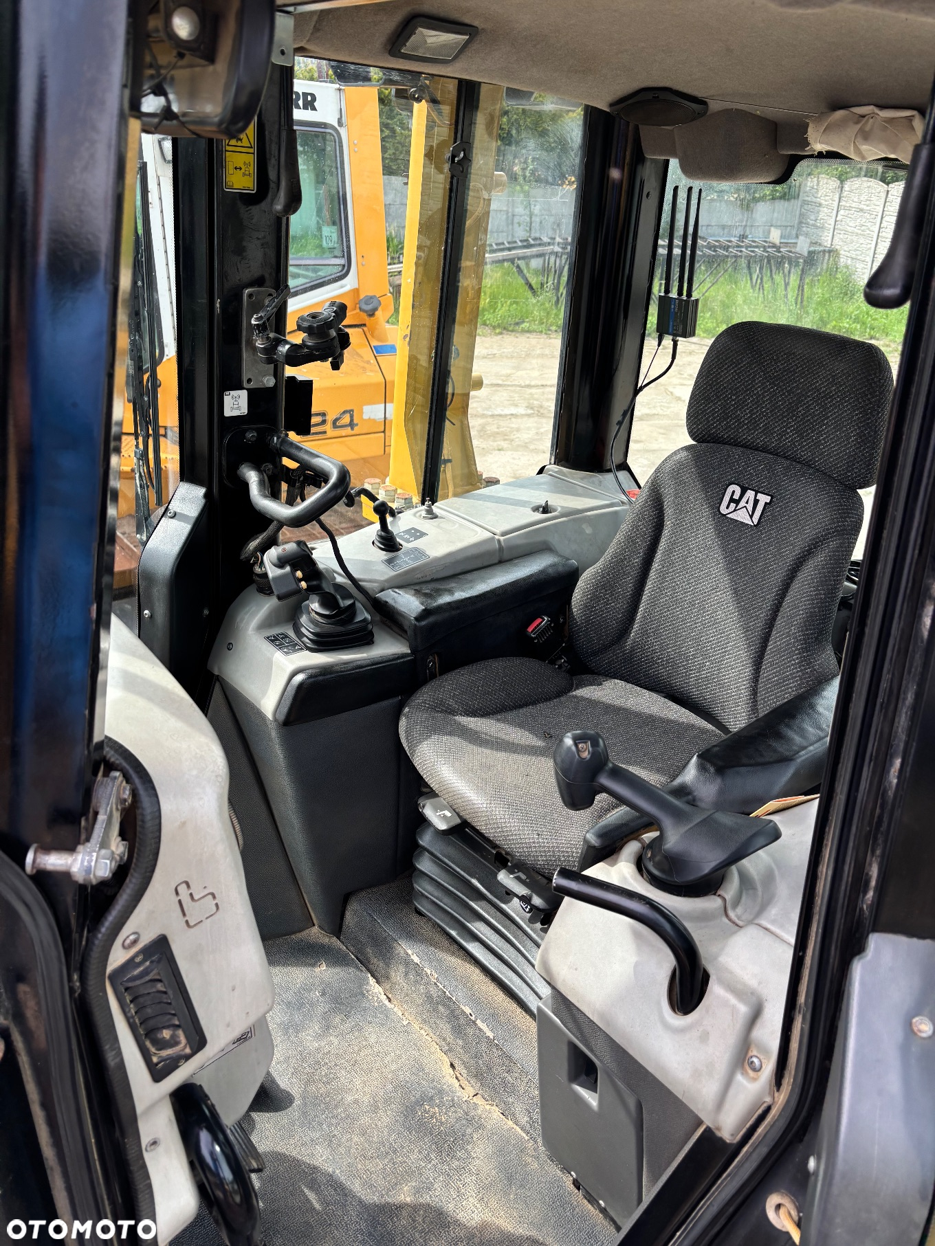 Caterpillar CAT D6N LGP Błotniak Pług 6poz Dzielony Skrętny 2014R - 19