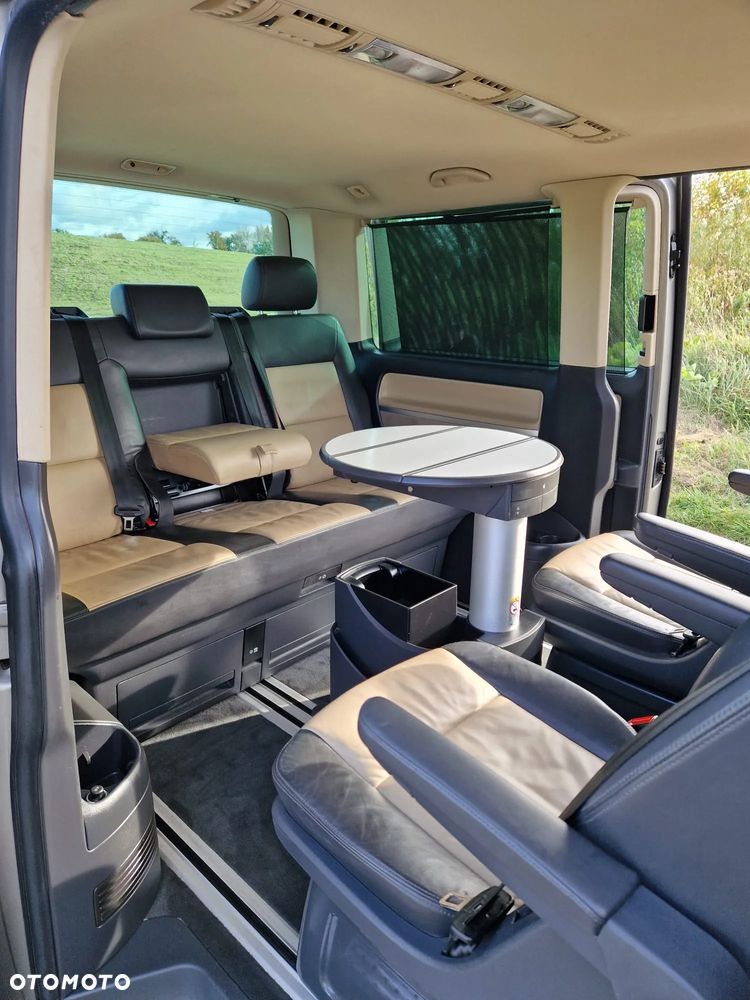 Volkswagen Multivan - 18