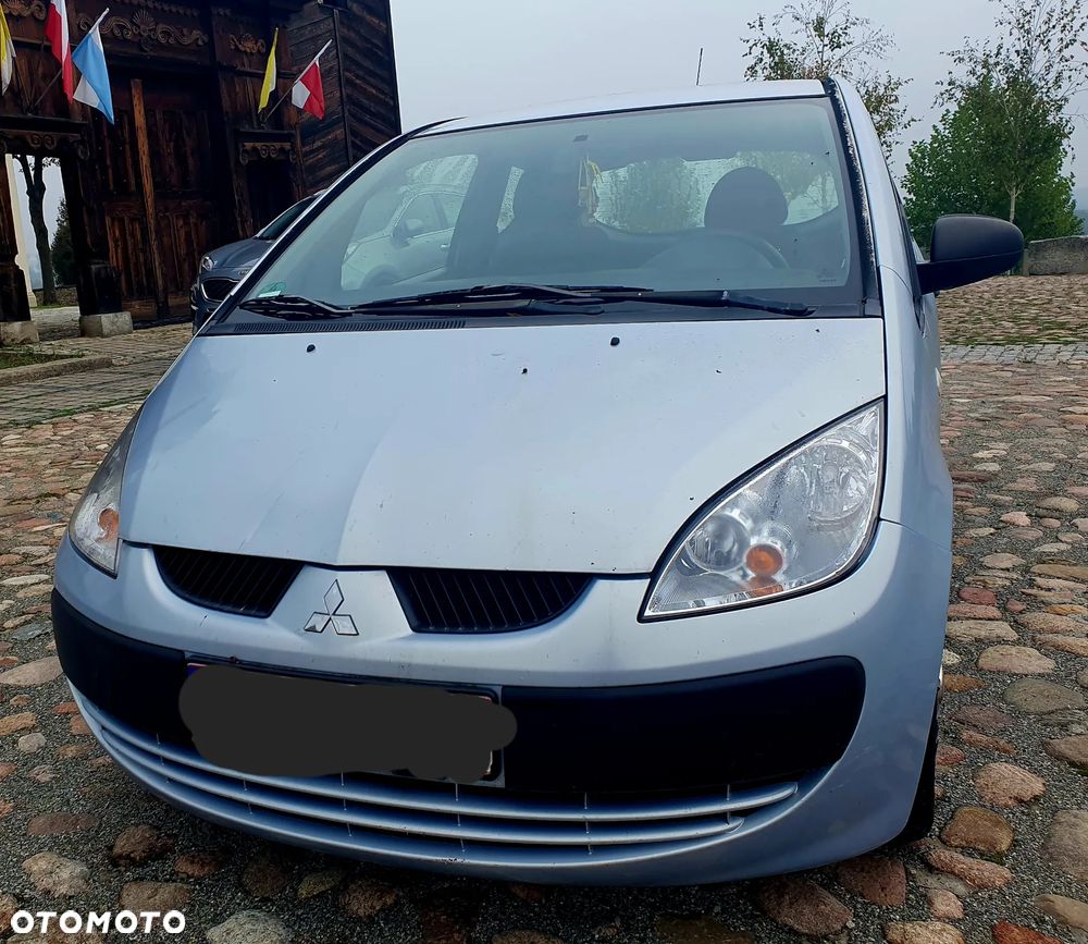 Mitsubishi Colt - 1