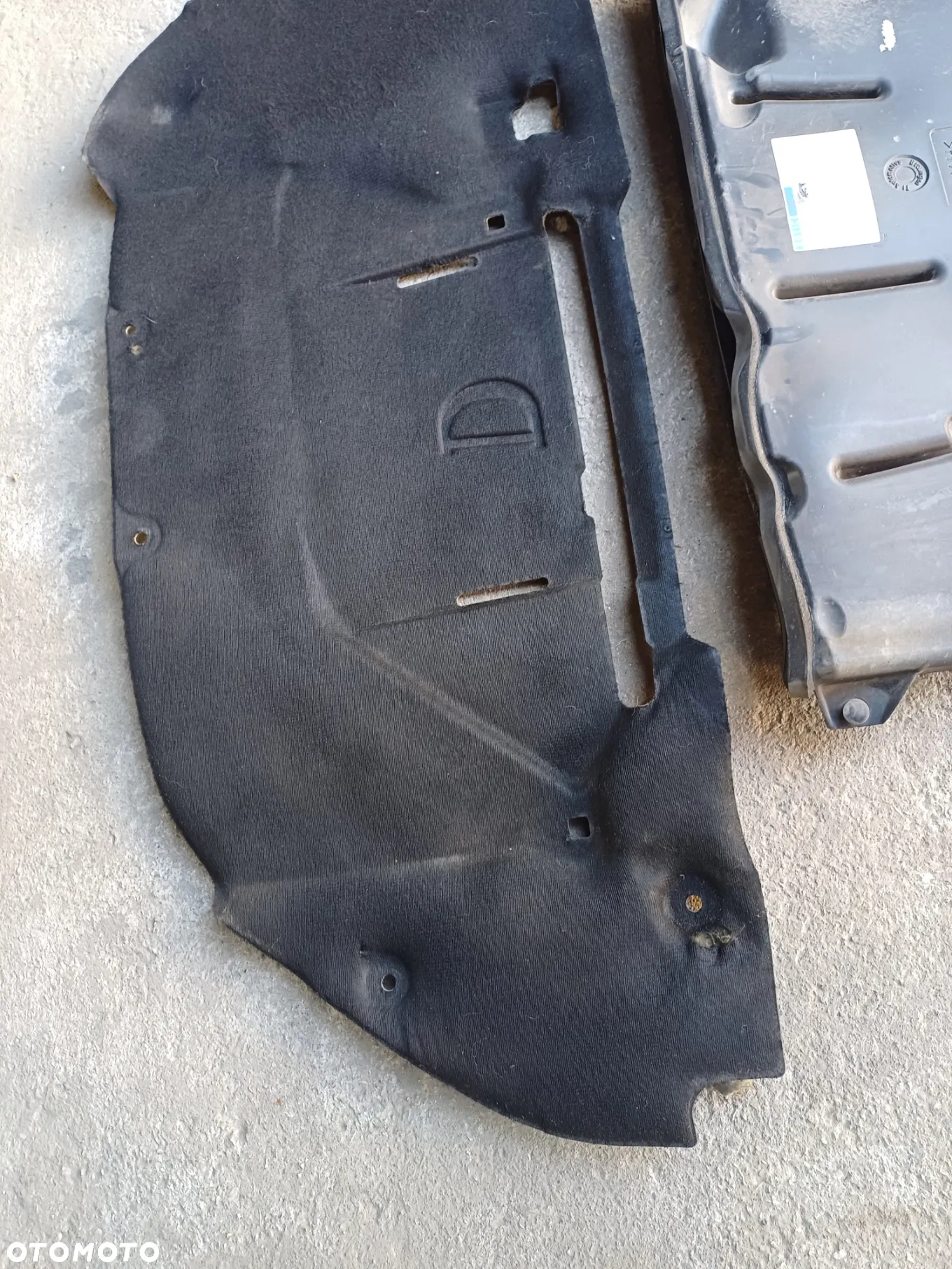 WYGŁUSZENIE MASKI TOYOTA YARIS 1 99-05 DIESEL WLOT POWIETRZA - 2