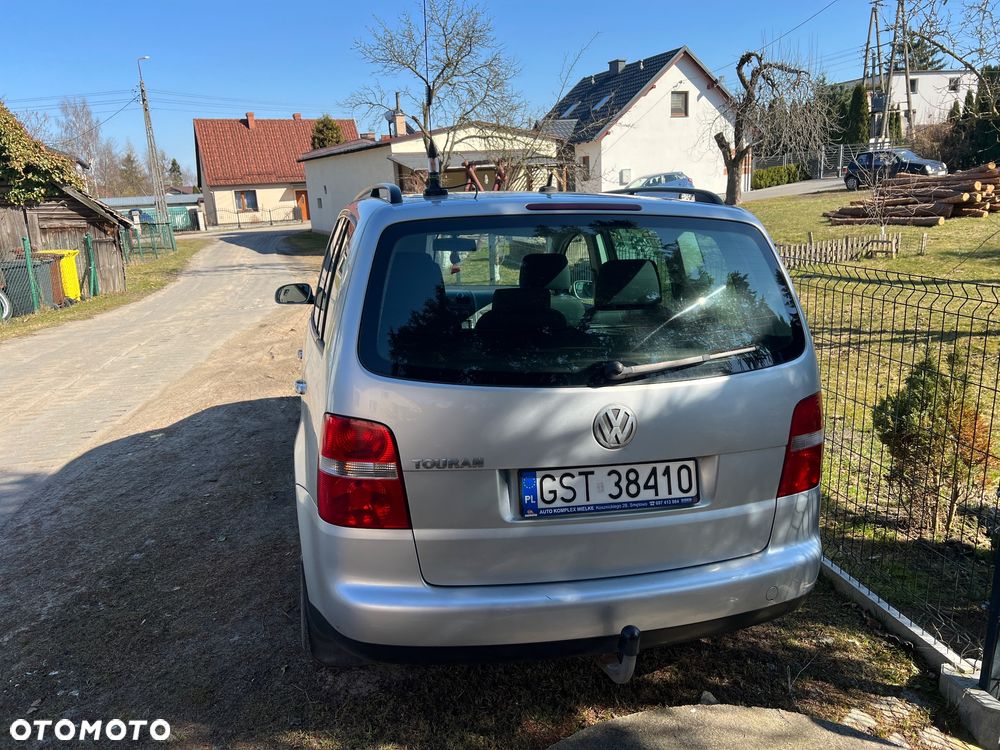Volkswagen Touran 2.0 TDI Highline - 10