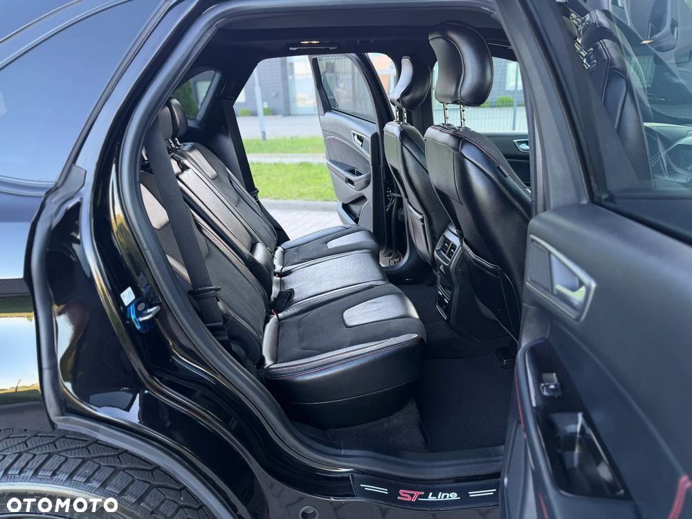 Ford Edge 2.0 EcoBlue Bi-Turbo 4x4 ST-LINE - 33
