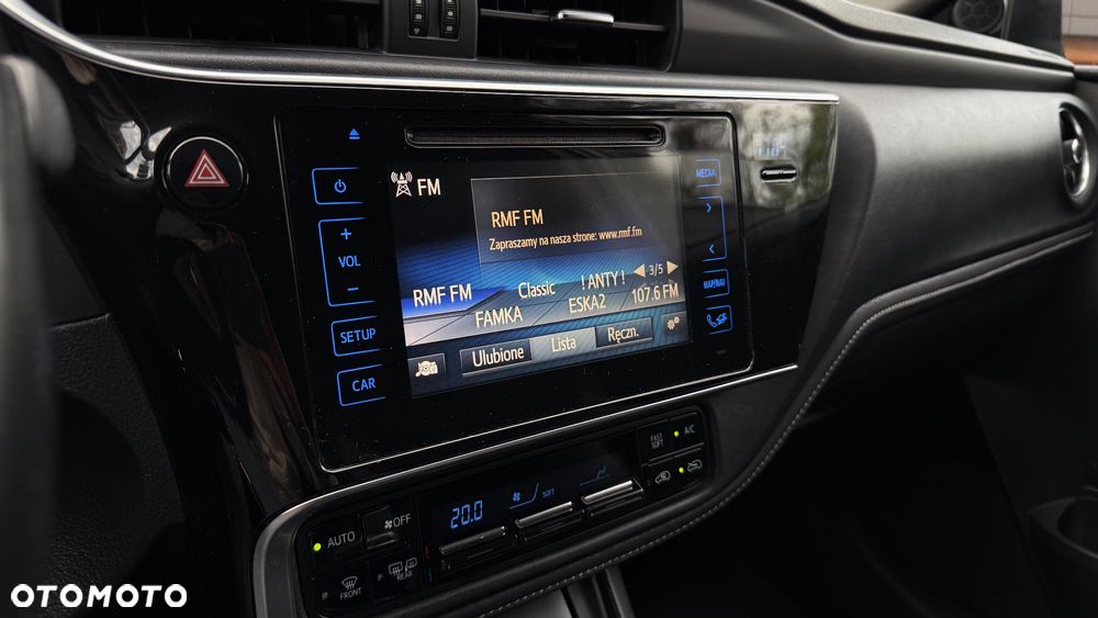 Toyota Auris - 10