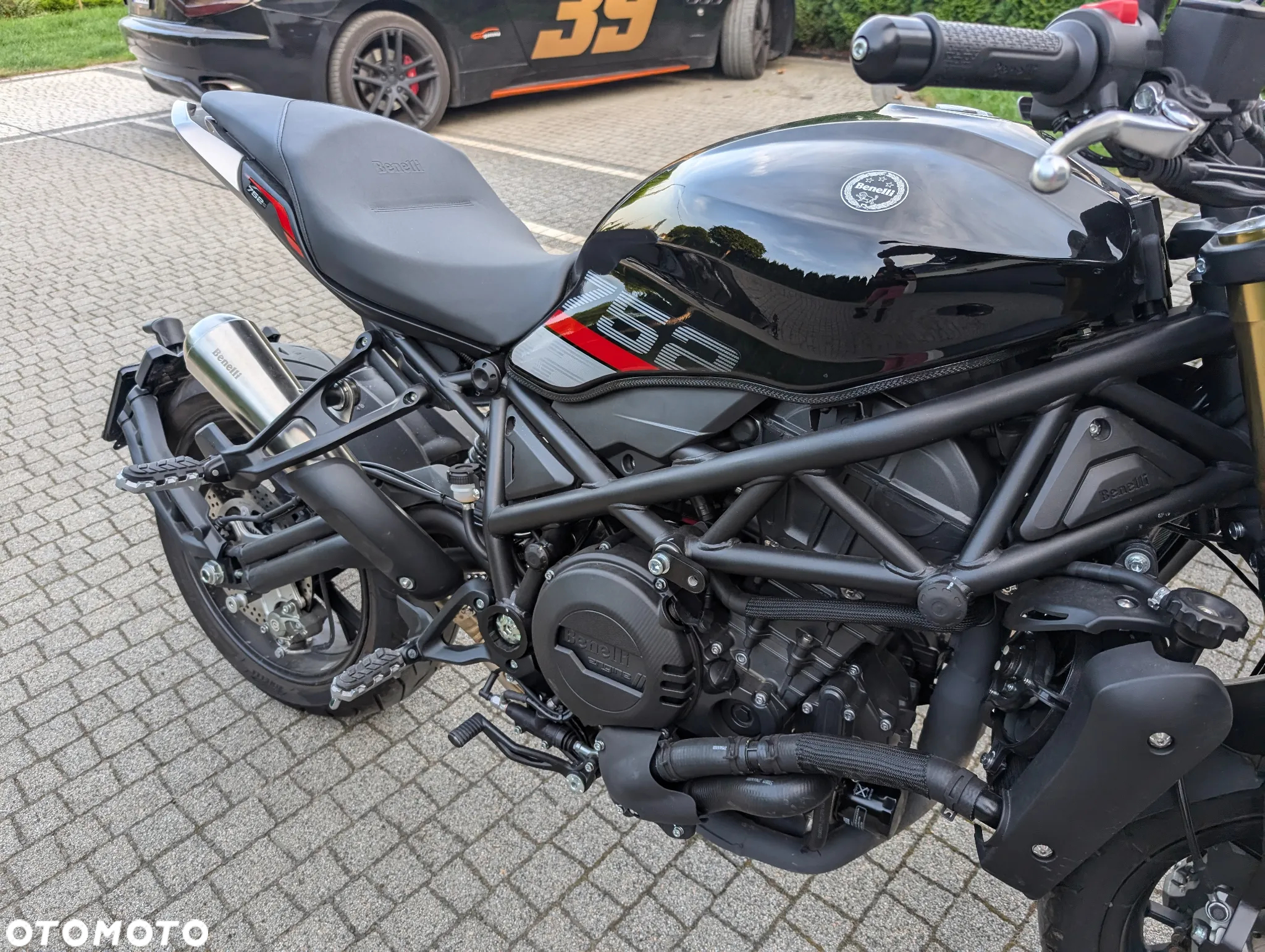 Benelli 752 S - 8
