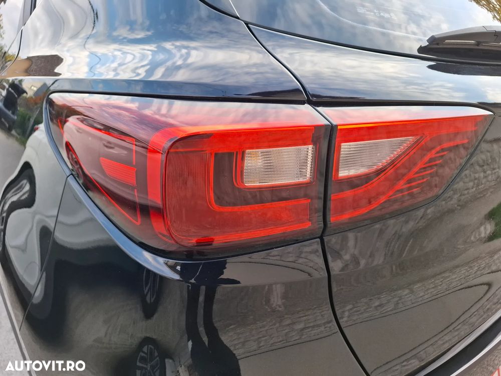 MG ZS EV Standard Luxury - 23