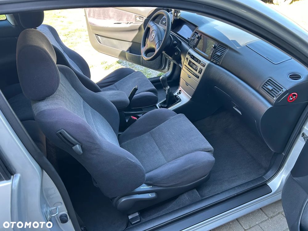 Toyota Corolla 1.6 VVT-i Sol - 14