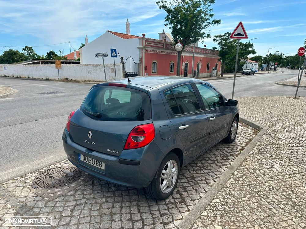 Renault Clio 1.5 dCi Confort - 2