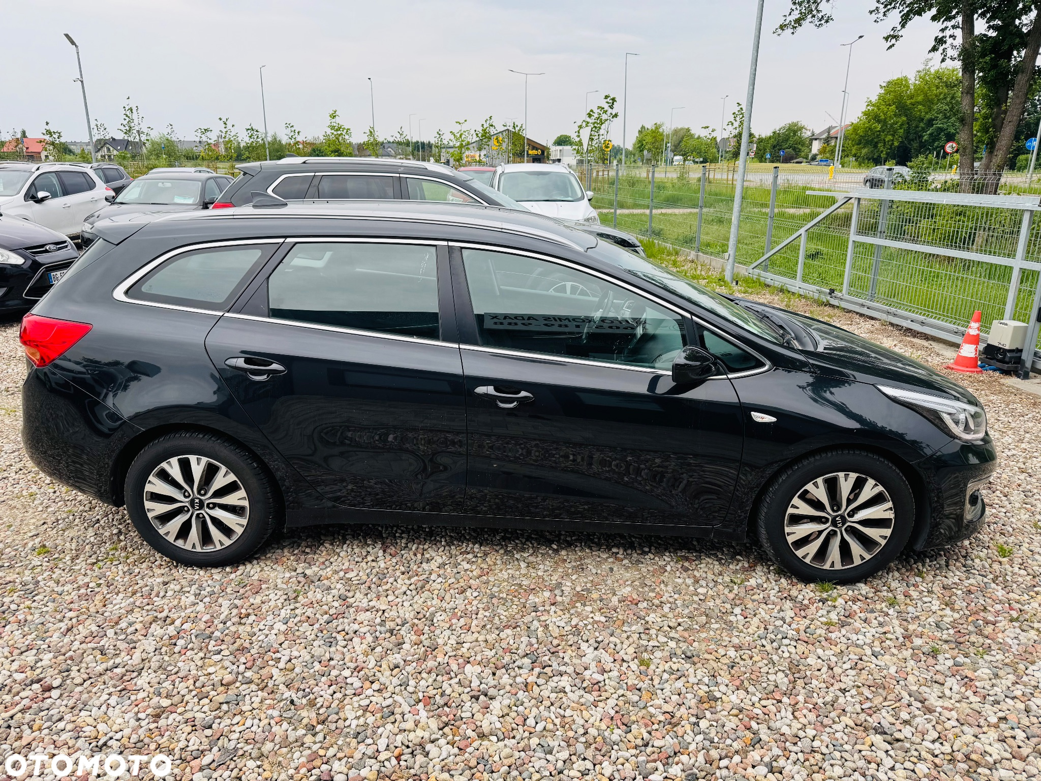 Kia Ceed 1.6 CRDi 136 ISG Spirit - 3