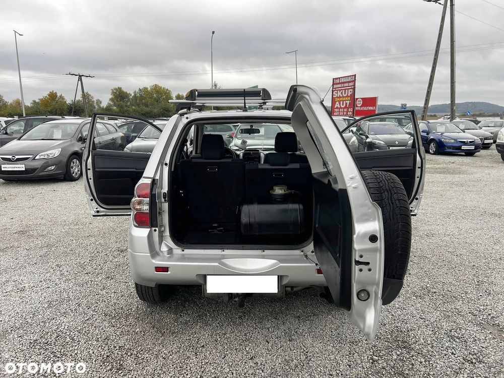 Suzuki Grand Vitara - 14