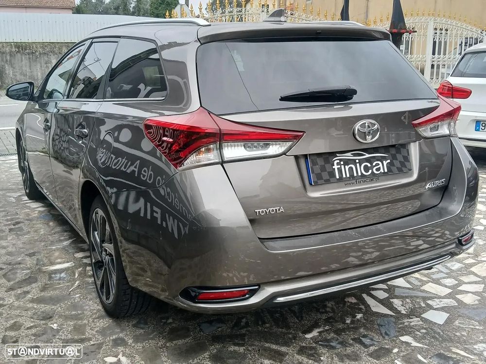 Toyota Auris Touring Sports 1.4 D-4D Exclusive+Navi - 8